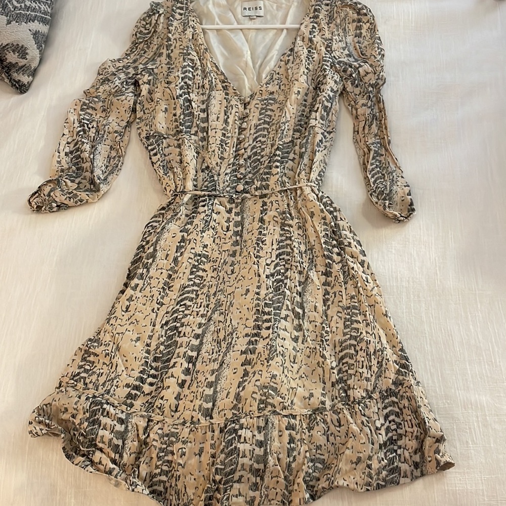 Reiss Blush V Neck Dress Size 4